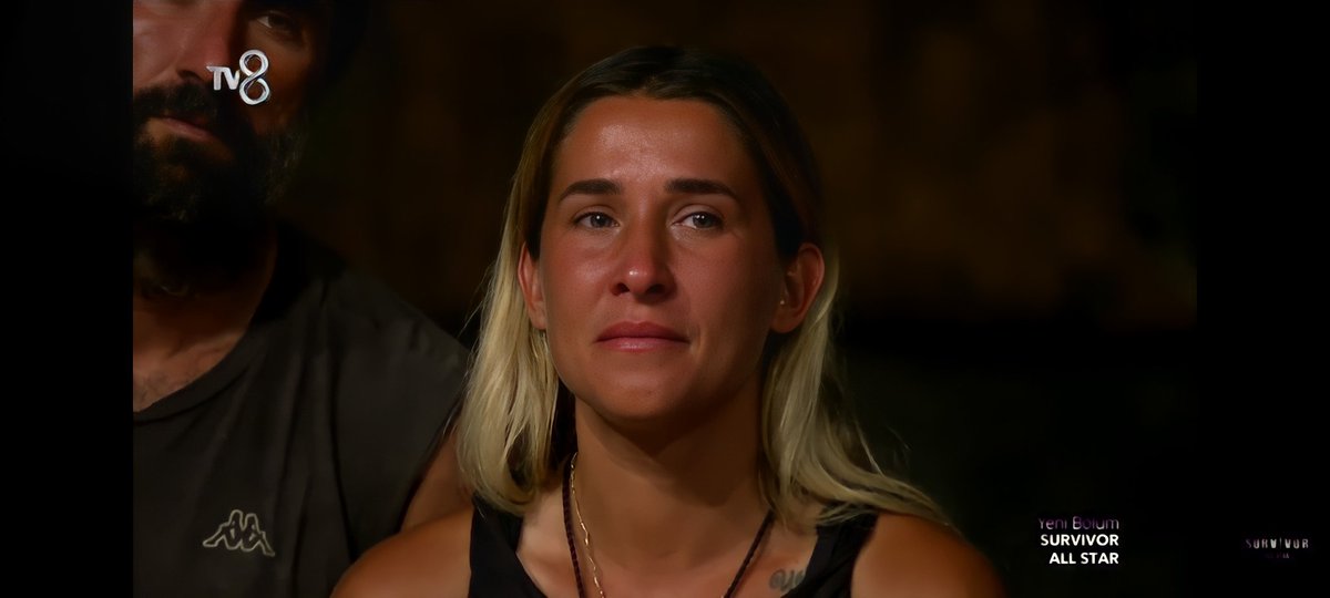 hllwinchester's tweet photo. survivorda hak adalet olsaydı sen elenmezdin kralicem seni hasta hasta verdiğin mücadeleyle hatırlayacağız gidip de halka sevimli görünmek için başkaları gibi kameralara oynamayı kendin olduğun için bir kez daha gurur duyuyoruz bizim şampiyonumuz sensin

SeniSeviyoruz SedaOcak https://t.co/eyvu6u06Up