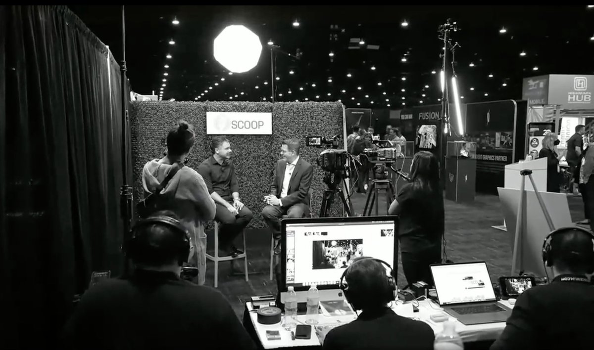 GoSocialive's tweet photo. Let's go behind the scenes with Socialive 🎬

@beedanceagency sat down to chat with experts during the 'Experiential Marketing Summit' using Socialive to broadcast. Love seeing how customers reimagine hybrid events to expand their audience and drive exciting conversations. https://t.co/QkqDPd8wJW