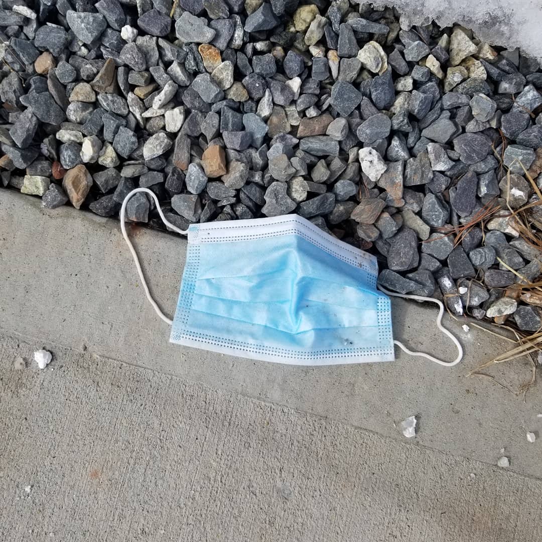 LitterCrew's tweet photo. Masks are everywhere https://t.co/NzpBA544aD