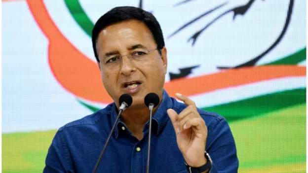 राजीव गांधी के हत्यारे पेरारिवलन की रिहाई के लिए मोदी सरकार ज़िम्मेदार: कांग्रेस
bbc.in/37ZKwsY