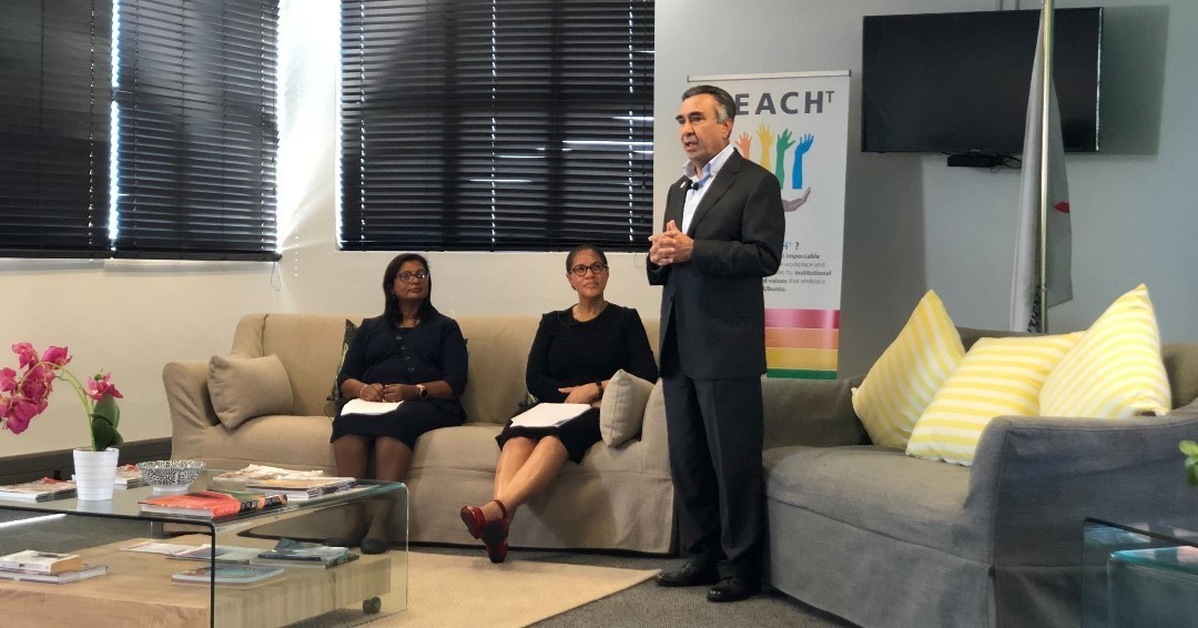 ProjectECHO's tweet photo. Thank you to the University of Cape Town for hosting our founder Dr. Sanjeev Arora. UCT's COVID-19 ECHO reached more than 11,000 participants! Want to learn more about Project ECHO? Visit https://t.co/HINsoDN5lW
#Covid19 #ProjectECHO #SanjeevArora #CovidECHO @UCT_news https://t.co/I1ATpLugGS