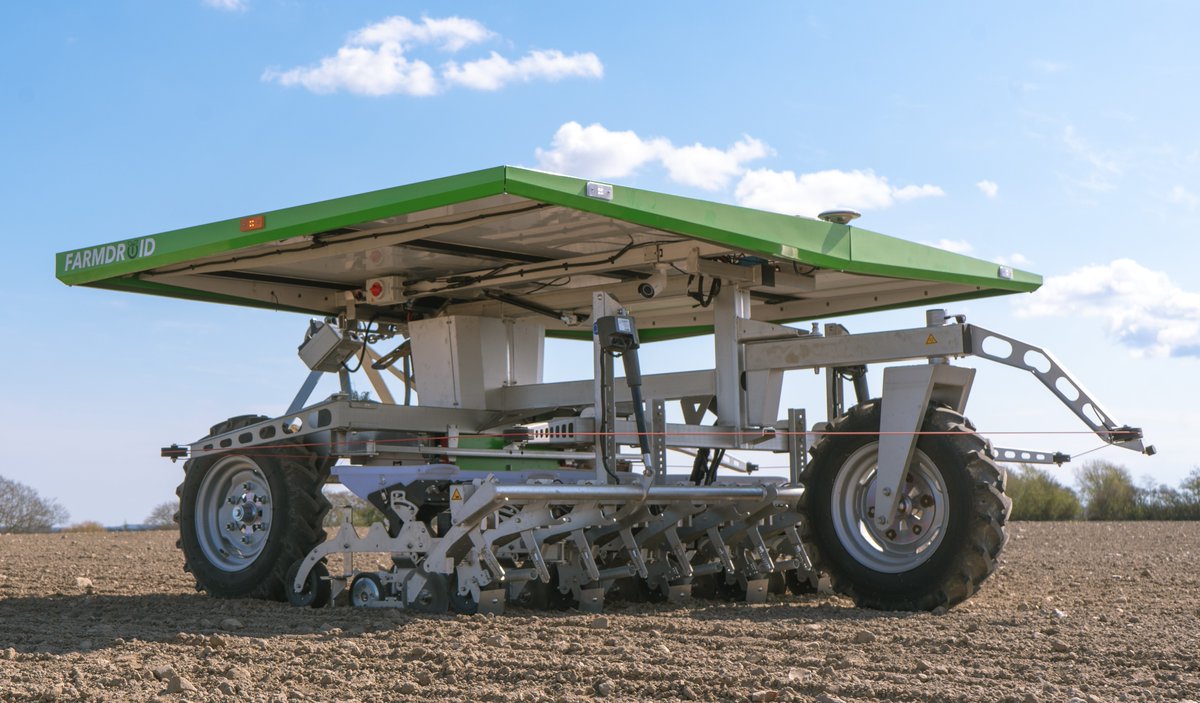 The FarmDroid will be on display this Sunday on the <a href="/ErnestDoeSons/">@ErnestDoeSons</a> stand at the <a href="/EssexYFC/">Essex Young Farmers</a> Show. Come and check it out!
