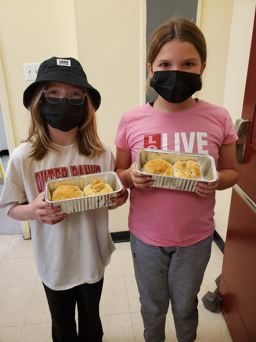 MsBrooksNL tweet media