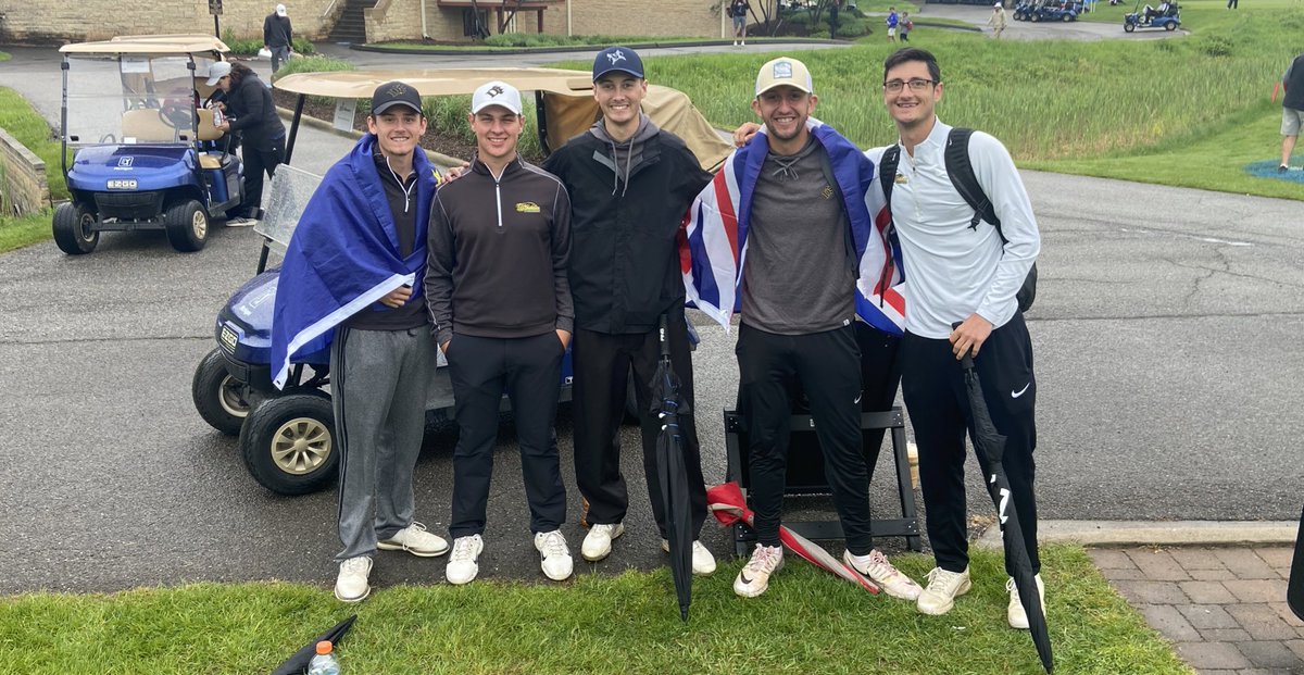 ODUAthletics's tweet photo. The @ODUPantherGolf faithful is out to support Rob in the final round of the #D2MGolf Championships! #ClawsOut https://t.co/y65lb6VpYu