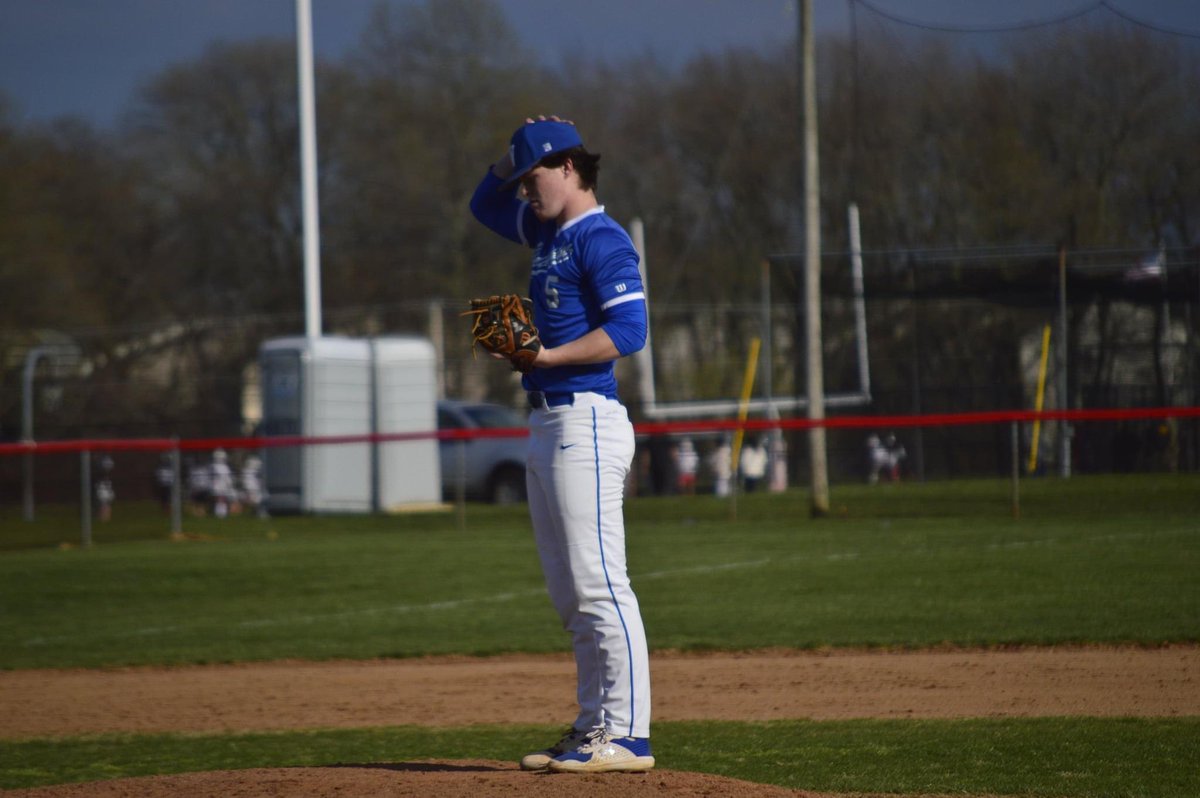 BlueRaidersBase's tweet photo. 💙 SENIOR NIGHT 💙

Come out and support our 2 Seniors, Christian Quinones and Seth Smart @sethsmart17, in their final home game. The Blue Raiders will take on Delmarva Christian at 4:15. The Senior Night ceremony will take place before the game. Go Blue!

💪💙 https://t.co/xFUJT37rZu