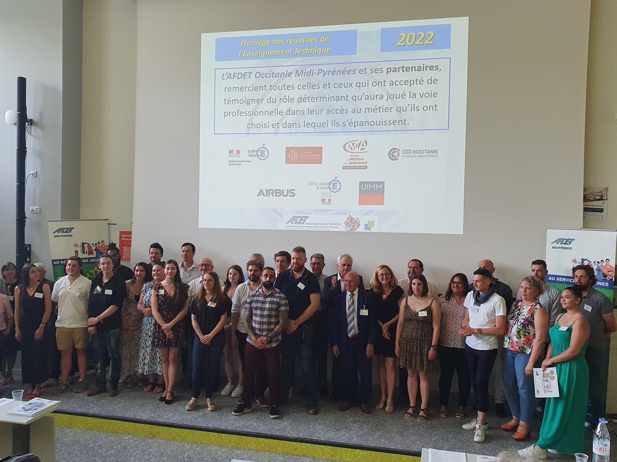 JGallieni's tweet photo. 🤩De nombreuses distinctions pour le lycée @JGallieni de @actoulouse lors des trophées @AFDETOcc
Florilèges pour Antoine en #Sellerie, Manon #ExpertAuto, Léo et Valentin en #ConduiteRoutière, Prix #ChefOeuvre pour Léa et distinction pour le Campus d’excellence @CampusMti https://t.co/df9LZrTahq