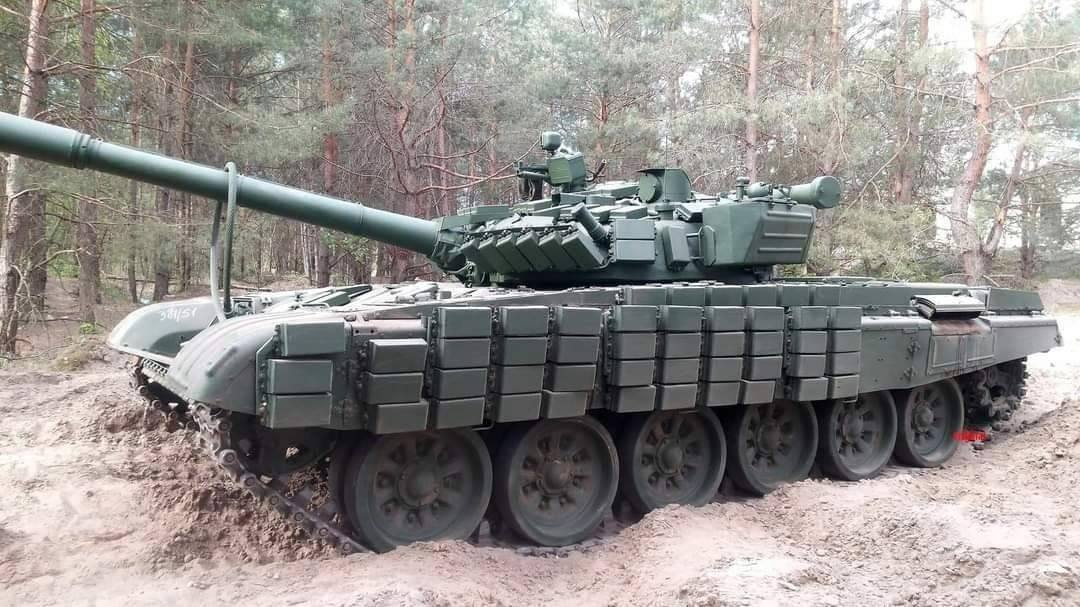 dustii_jon's tweet photo. T-72m1r przekazany Ukrainie już z dynamiczną ochroną, gotowy do walki.
#war #StandWithUkraine️
#UkraineWar #ukraina  @TSzulc_ @LukaszBok @KWojczal @wszewko https://t.co/DoJlbQANNs