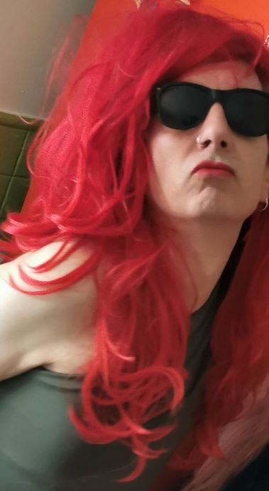 AnothercreaturE's tweet photo. #Glamourous #Birthday #queer #CREATURE #wig #sissy 💋#fabulousdarling https://t.co/bx8XhJYAKp