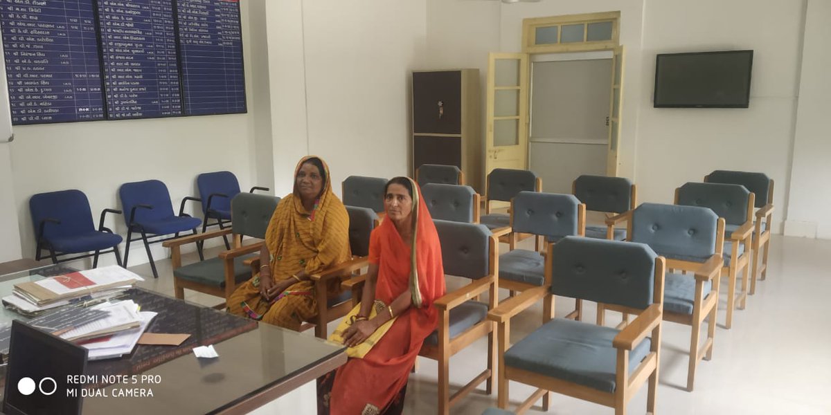 SdmVeraval's tweet photo. Ganga swarupa ramaben ajani was granted vidhava sahay and new ration card in one day #onedayservice @collectorgirsom @CMOGuj @pkumarias https://t.co/zPwcMxA8jW