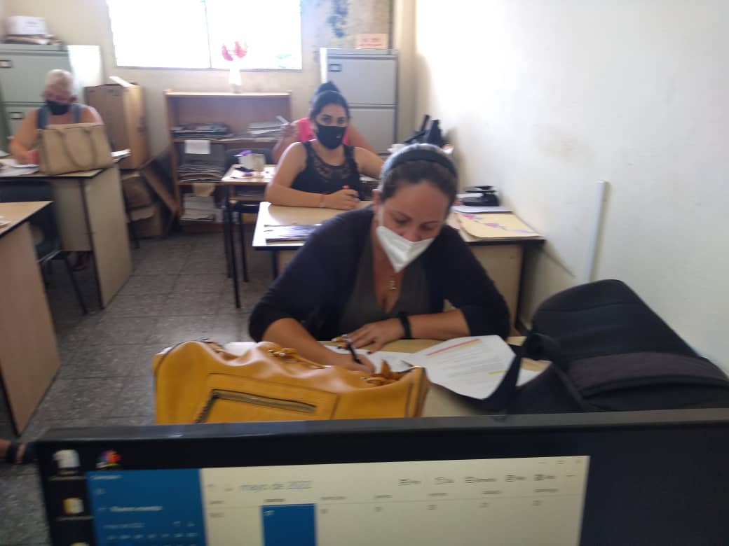 DMSaludMatanzas's tweet photo. Con el objetivo de mejorar la calidad del trabajo, trazarnos nuevas proyecciones e ir trabajando en las deficiencias detectadas tuvo la supervisión del Equipo de Registros Médicos y Estadística de la #DMSMatanzas al Policlínico Carlos Verdugo
@WongCorrales
@SuselyMorfaG https://t.co/Lg0foCp6SS