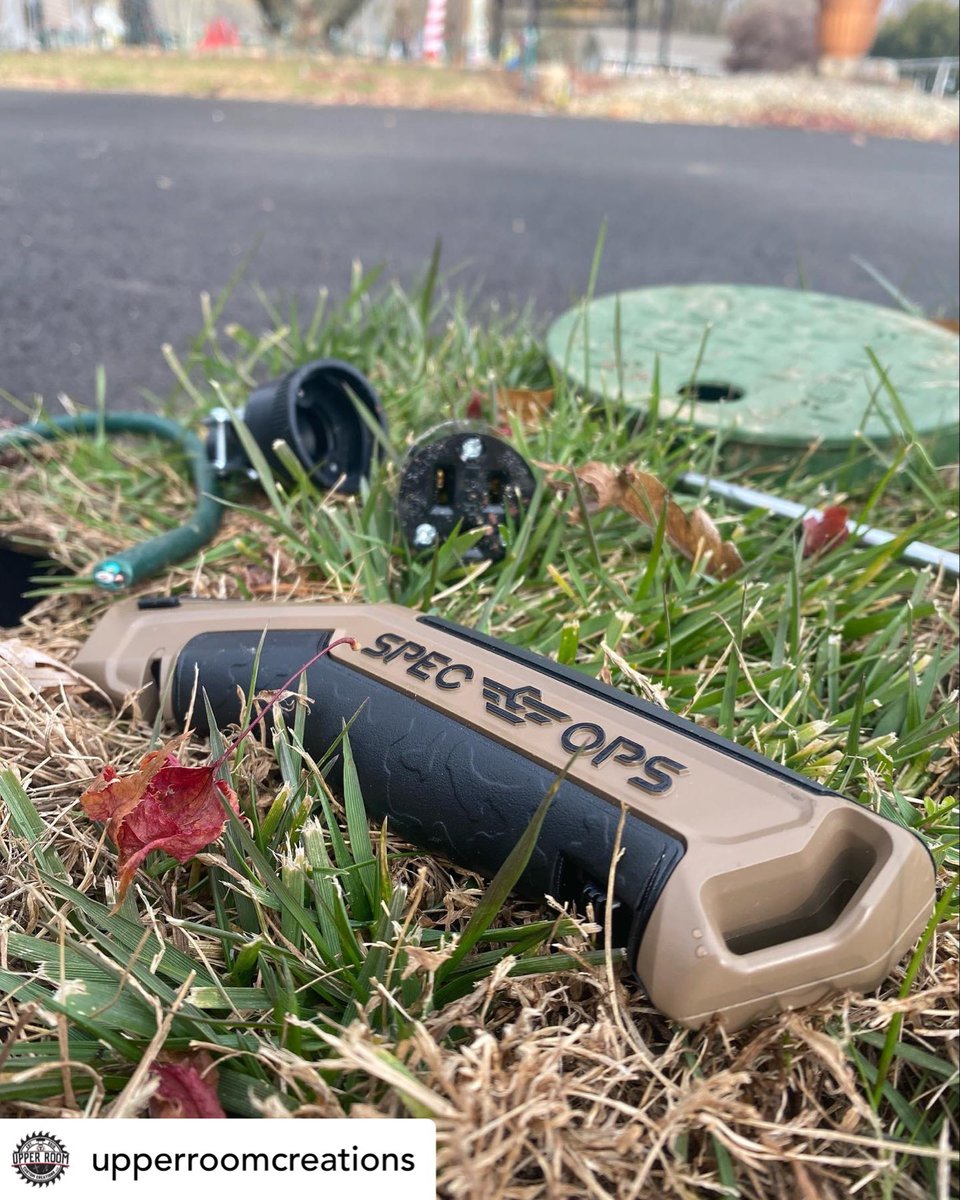 SpecOpsTools's tweet image. &quot;Our new Spec Ops Tools utility knife coming through in a clutch.&quot;
📷 by @upperroomcreations
#utilityknives #utilityknife #toughtools #specopstools