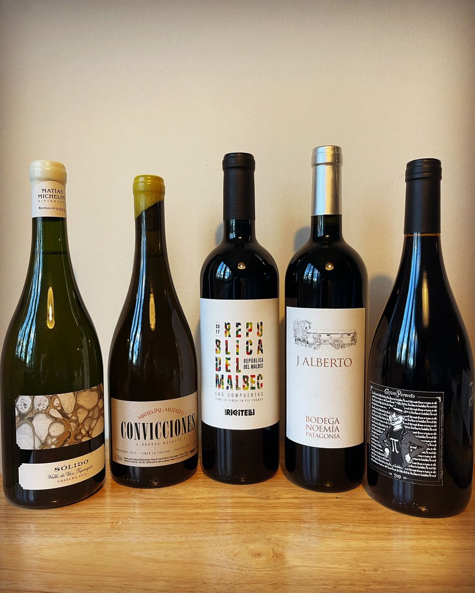 Volver del viaje a Argentina es también pensar qué vinos traer para compartir en Estados Unidos. Proyectos y sus perfiles, novedades, clásicos, el lugar de uno ❤️‍🔥
Esta fue la selección de la última visita: