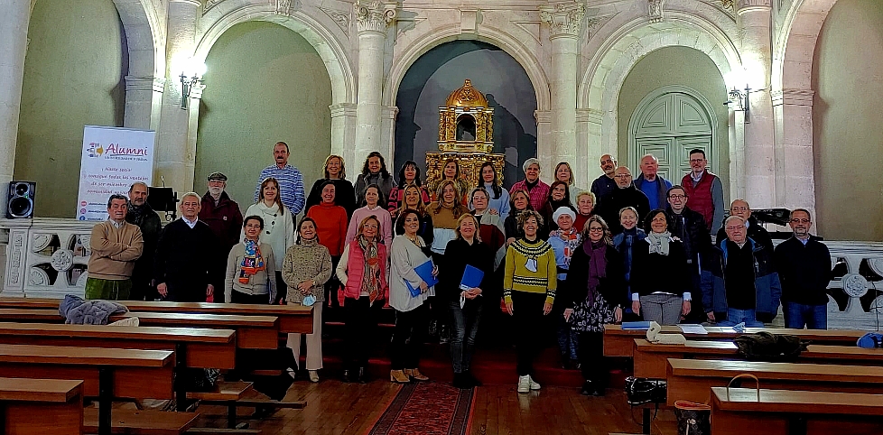 ICAOviedo's tweet photo. 🔵El #CoroICAOviedo actúa este sábado en la Catedral en memoria de las víctimas del #covid.
👉https://t.co/I8AQfQP4cA
#concierto #oviedo #música #músicasacra #TunadeVeteranosUniovi #PipoPrendes https://t.co/jAmhEy0TXX