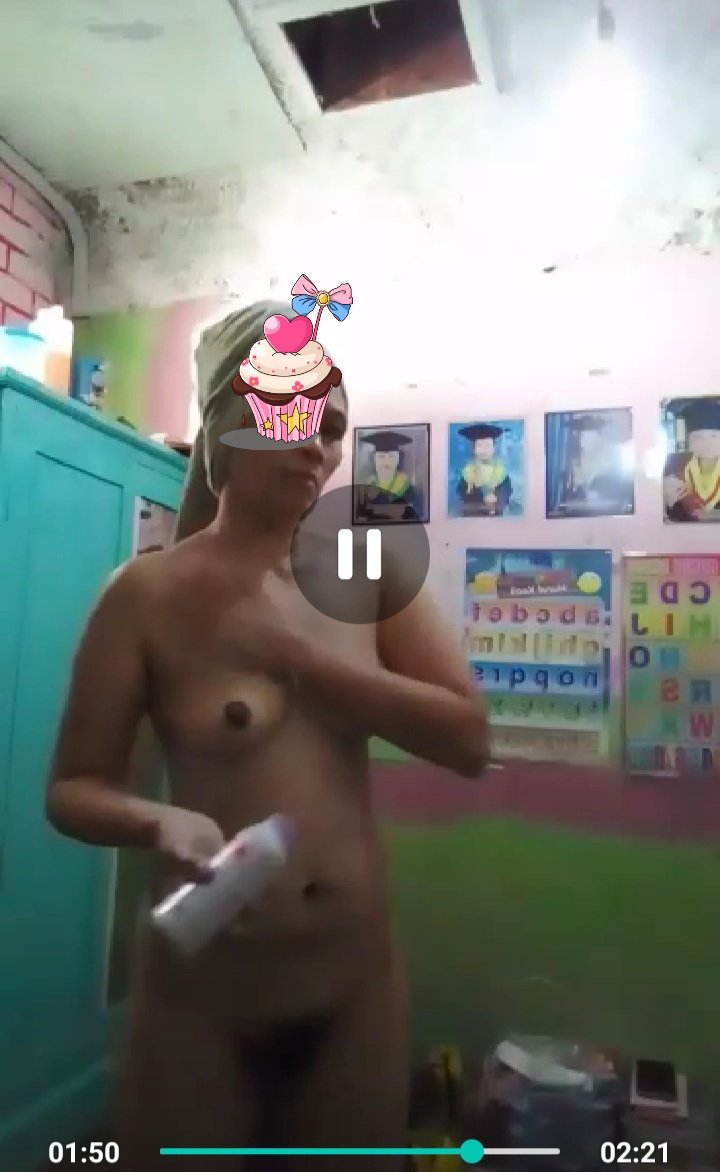 stw_indo's tweet photo. Tak jual aja kali sapa tau ada yg mau videonya..demi kebutuhan. https://t.co/pgkBMmdHfM