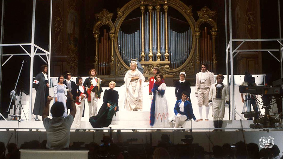 Rof_Pesaro's tweet photo. 📺 Domani giovedì 19 maggio alle 10.00 andrà in onda su @raicinque Il viaggio a Reims produzione #ROF1984 diretta da #ClaudioAbbado con la regia di #LucaRonconi e le scene di #GaeAulenti
#ROFViaggio https://t.co/oUi4REIl08