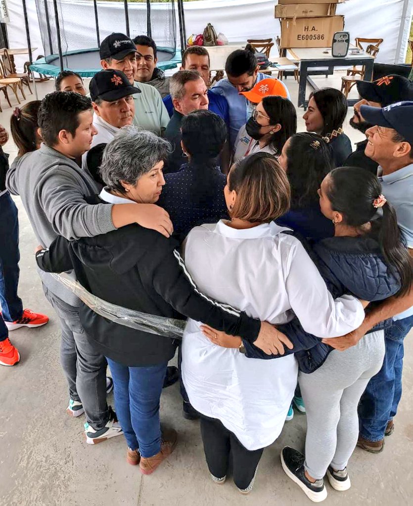 JamesRamirezL's tweet photo. 🤩En el marco del Comité Primario (Coordinadores/Lideres) del #SENA 🧡 #Pitalito se socializó informe de gestión y estrategias para cumplimiento de metas, y se realizó fortalecimiento de #TrabajoEnEquipo 🫶🏼. Comprometidos con la Institución más querida por los colombianos 🇨🇴 https://t.co/OvBBAfjZdc