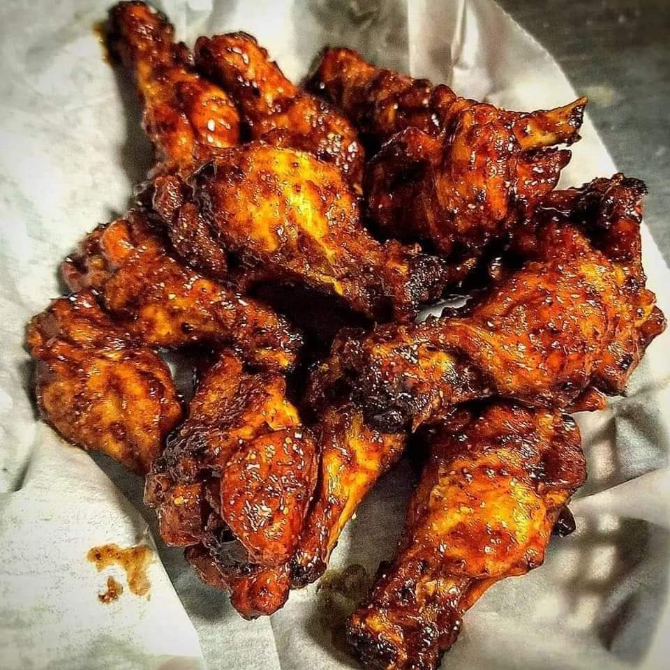 Richiekushner's tweet photo. Today is WACKY WING WEDNESDAY. 
Get your dollar wings all day at Sharkeys bar &amp; grill 

https://t.co/vPNsLj0Qyo 

#dollarwings #sharkeysbarandgrill https://t.co/pyoHBQ4sQM