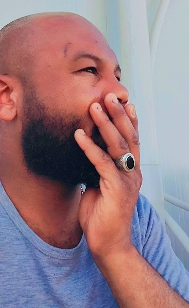 على الله خطوتي لو الدوافع ترهق أقدامي