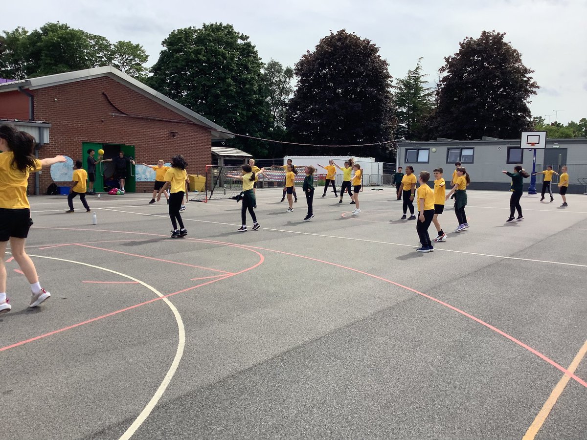firsprimarysale's tweet photo. A few action shots from the last 3 days of challenges from @PEandSportsHub 5 Day Physical Activity Challenge with Mr B, Mr C & Mr D #FiveDayPAC #ActiveFirs #BeActiveStayActive https://t.co/itJ2RO4MVi