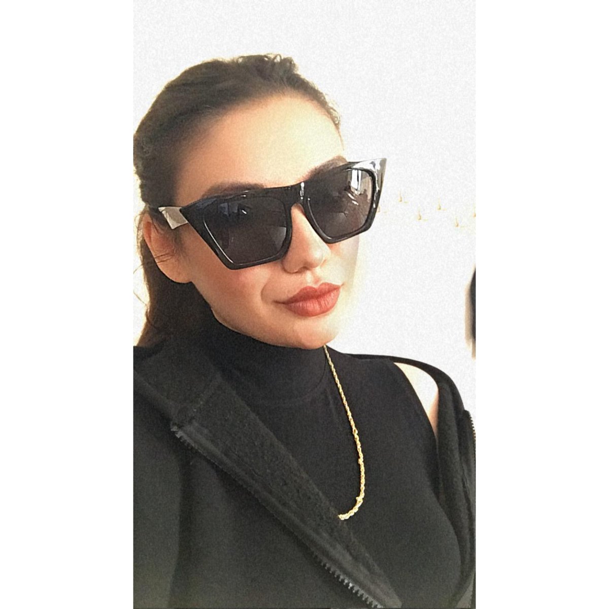 busenlc's tweet photo. #YeniProfilResmi https://t.co/jqC0n1gdIW