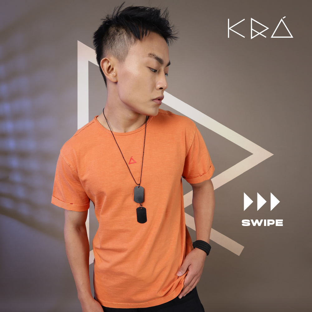 Summer’s here - grab your crew and new fav crew-neck to set off on an adventure! Oh, and before that, head over to thisiskra.com and make this rust-coloured tee yours.
.
.
.
.
#YouDoYou #Krasified #indianstreetwear #streetculture #streetwear #getthelook