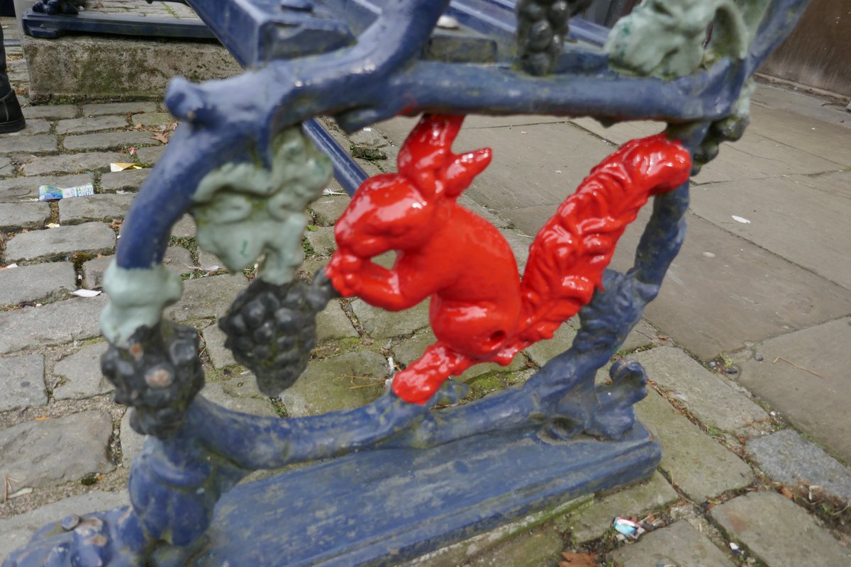 TheLengthsman's tweet photo. Been prepping Furness Railway #Benches No 9 &amp; 10 in #Ulverston this afternoon and painted the squirrels red for @ulverstonTC 
Back in the morning to progress the ends so if you want a selfie with #Benchman you know where I am 😎😉 https://t.co/NIEJQSsrqe