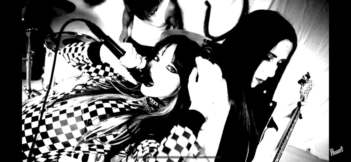 💋"The Haunt levels up with massive new single 𝙄'𝙈 𝙉𝙊𝙏 𝙔𝙊𝙐𝙍𝙎." 

📰:We're stoked to be featured in <a href="/outburnmag/">Outburn Magazine</a> 's latest issue!  

➡Read the full article NOW: tinyurl.com/2p98uyk3

#thehaunt #thehu #outburnmag #womeninrock