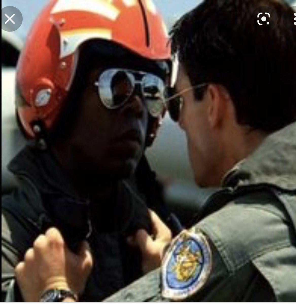 Excited to see this new #TopGun with <a href="/JayREllis/">Jay Ellis</a>. Just hope he doesn’t end up like this dude, lol.