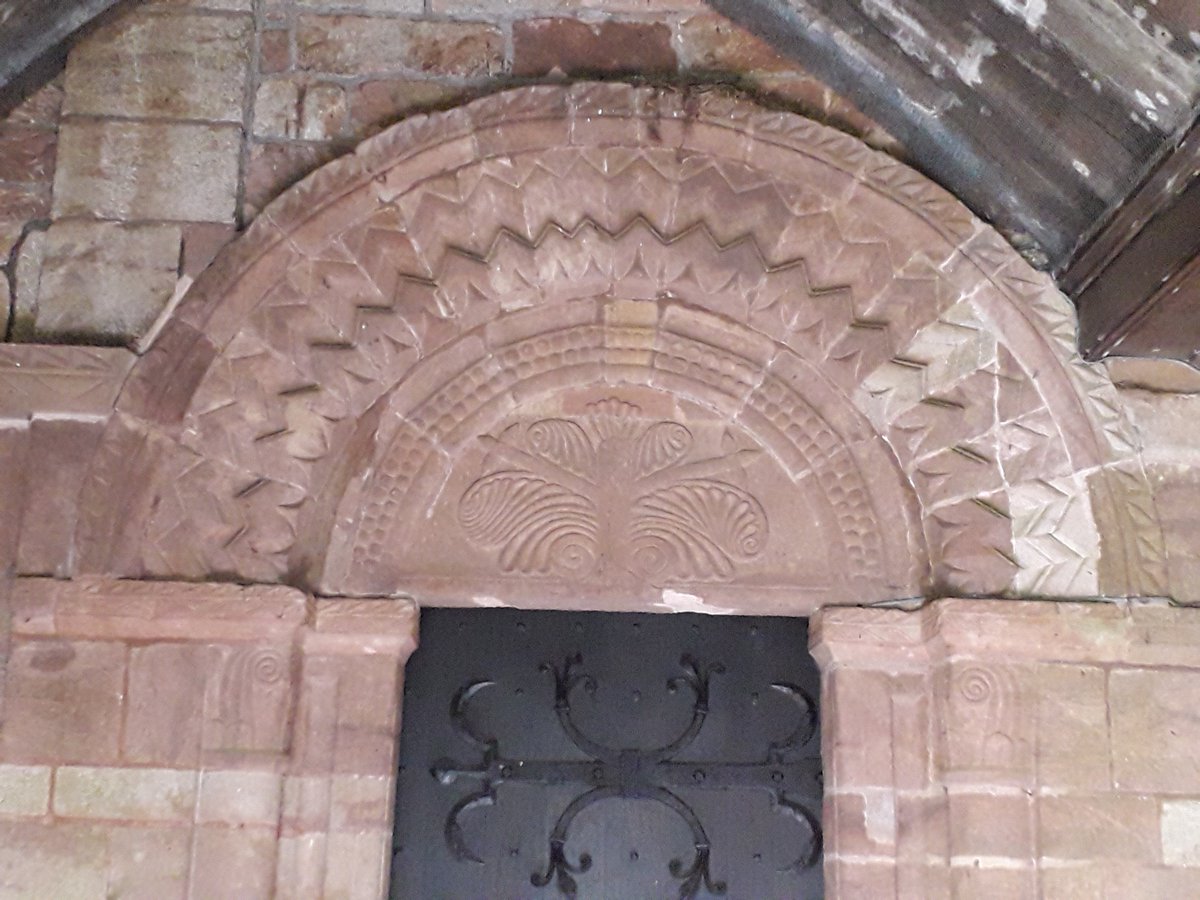 PosyHill1's tweet photo. @chartres_Fiona Snap!
Compare and contrast - Dymock tympanum and Bromyard font.
#TreesInChurches #AnimalsInChurches https://t.co/Q0dXB2IpQy