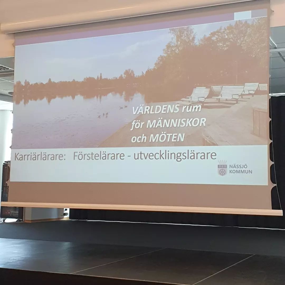 PPanescu's tweet photo. Idag samlas Nässjös alla nya och gamla förstelärare för ett första uppstartsmöte. I grupper diskuterade vi förväntningar på den nya rollern samt förväntningar på uppdraget. https://t.co/R6Tx8kDh2C