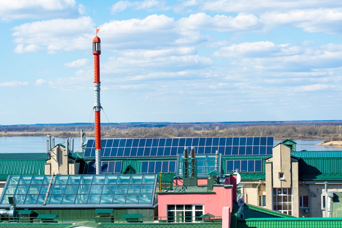Renewable energy - good for the environment, consumer expenses, and the workforce.

Jobs in renewable energy are consistently growing despite the worldwide lockdowns caused by the Covid pandemic.