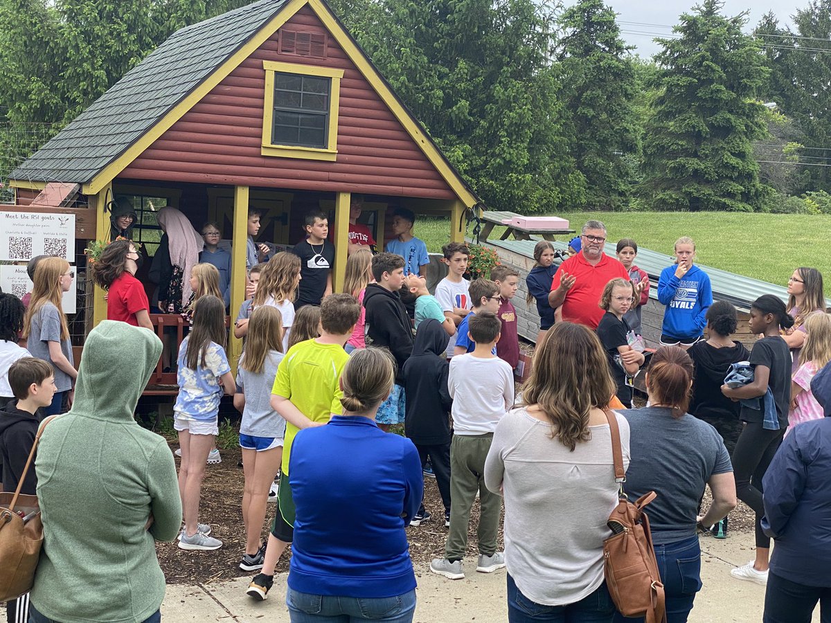 Riverside Int School tweet media