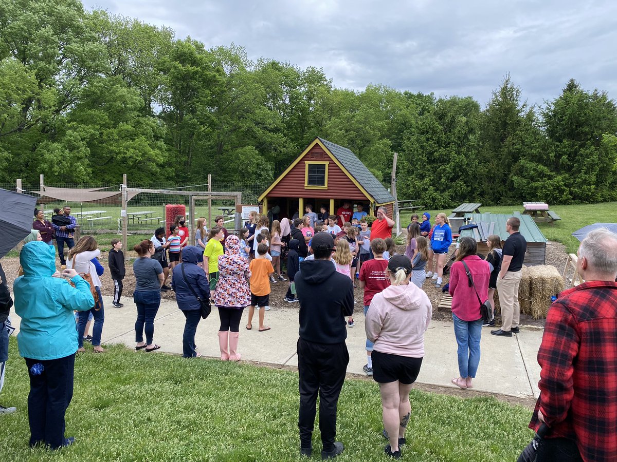 Riverside Int School tweet media