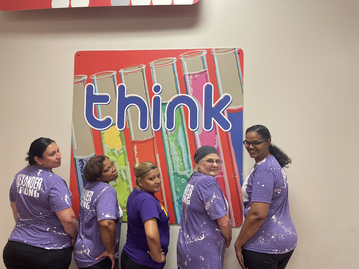 lrich_99's tweet photo. #HEYβοΈ
Everyone @BarrettElemCISD is joining in the fun of #HEYDay and sharing the message of #kindness, support, inclusion and caring!
πππ
#AlexanderStrong https://t.co/HS5PKT12Sn