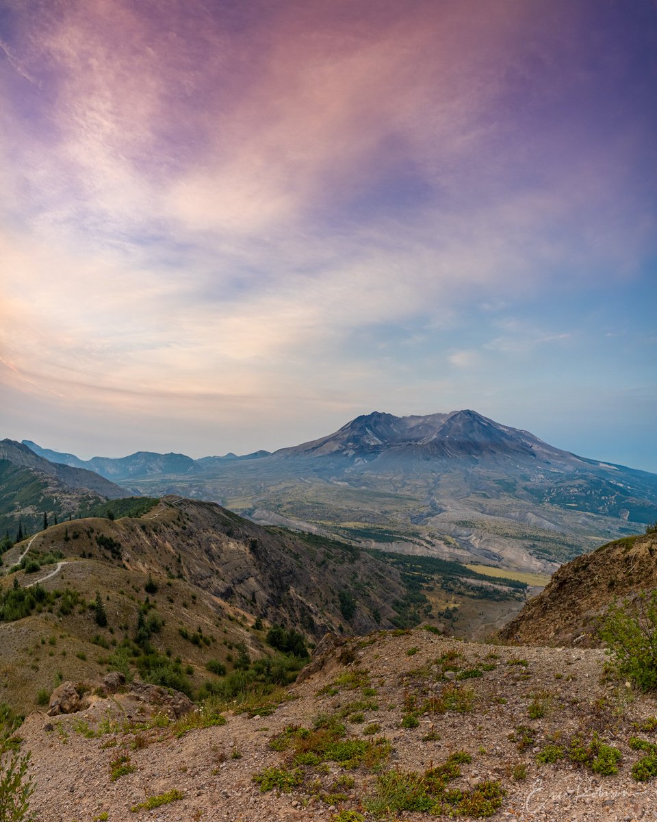"Vancouver! Vancouver! This is it!" - last words of David Alexander Johnston, a volcanologist with the United States Geological Survey, who died during the eruption of Mount Saint Helens, 42 years ago today.