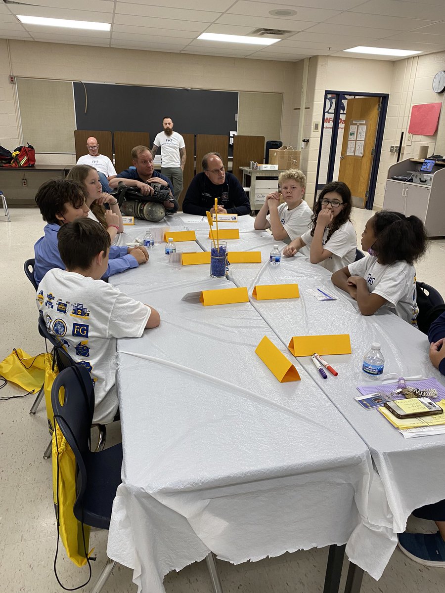 FraserSchools's tweet image. The Edison 6th graders are visiting FHS today for a career exploration day. Students got to talk to professionals in 8 different career pathways. This is the first time 6th grade has had this opportunity, and the plan is to expand it to all elementary schools next year.