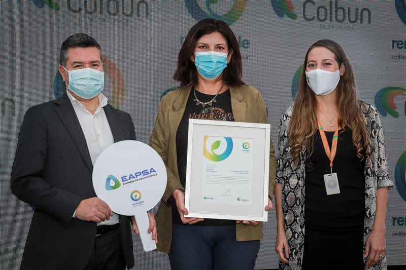 eapsacl's tweet photo. ✅📜💦EAPSA se destaca en nueva certificación de energía 100% renovable suministrada por @ColbunEnergia #EnergiasRenovables #eapsa #másqueagua #18Mayo @SISS_CHILE @MMAChile
https://t.co/rTdEfPBShX https://t.co/83Luz1dzvt