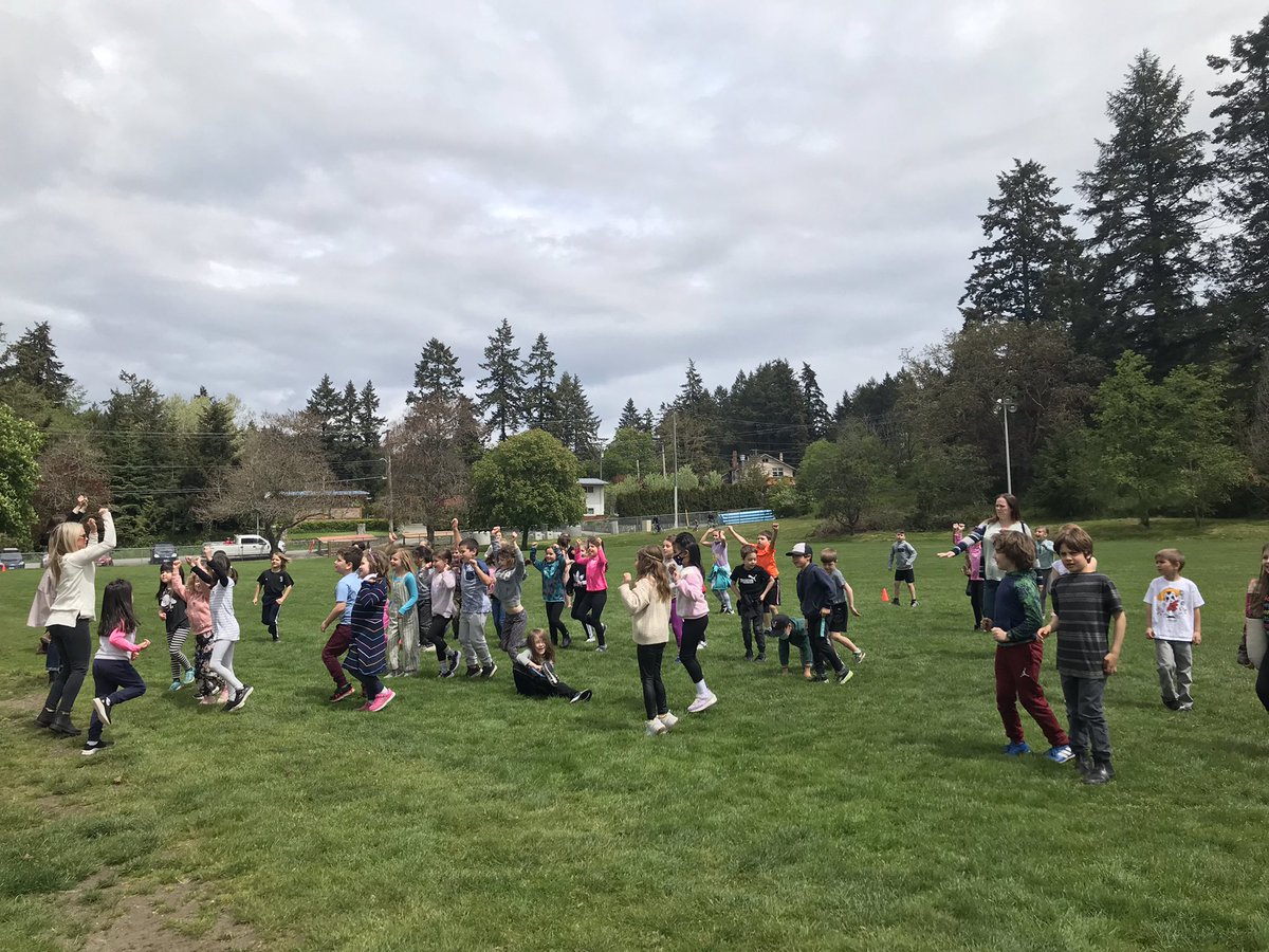 SD63PLake's tweet photo. Warming up for our first ever Primary Cross Country mini- meet. Well done Gr.1 and 2’s! Great to see some families again. Thanks for cheering on the runners! https://t.co/QebGTAzWGd