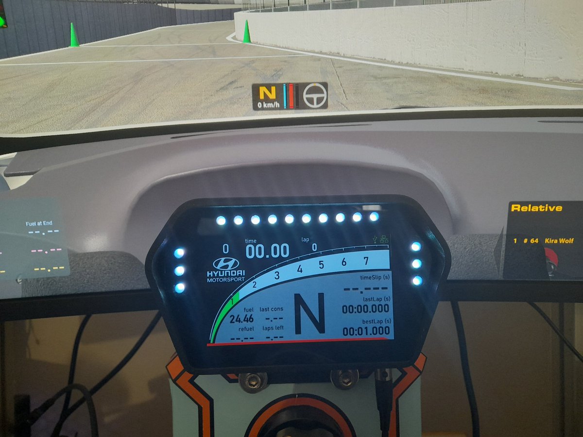 Increíble dashboard de @Almiun_  como premio por ganar la <a href="/Apex__Hunters/">APEX HUNTERS</a> . Gracias por la competición  y gracias al resto de pilotos por las luchas y la diversión  cn respeto en pista . Gracias <a href="/Apex__Hunters/">APEX HUNTERS</a> @Almiun_ nos veremos en la siguiente 😉 

<a href="/ZennithEsports/">Zennith Esports</a> 💪