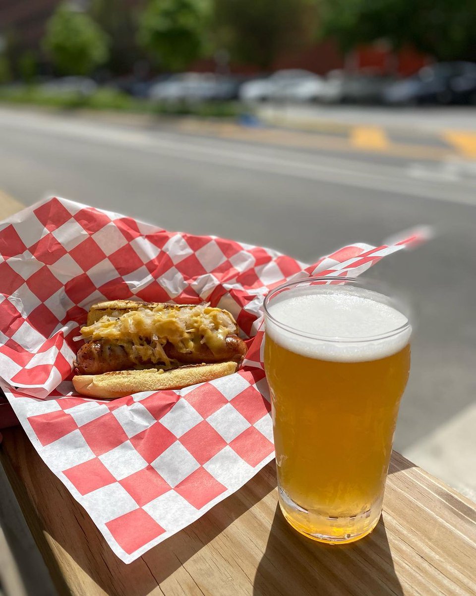 Here's a Made on American Sampler pack! Sunshine, crisp beer &amp; a deliciously stacked Bratwurst from Herman's at the Haus! Expect a lot more of this at Made on American this Saturday! The forecast is sunny and the beers will be cold! Get Tickets Here:
eventbrite.com/e/293911586467