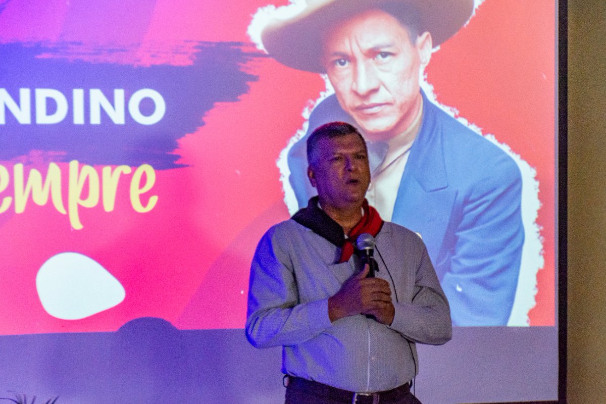 SuenosdeSandino's tweet photo. Conmemoramos el 127 aniversario del Natalicio del General de Hombres y Mujeres libres, Augusto C. Sandino, destacando el legado de amor a Nicaragua, patriotismo, antiimperialismo y defensa de la soberanía y dignidad nacional.#SandinoSiempre https://t.co/jl8UhbHhIz