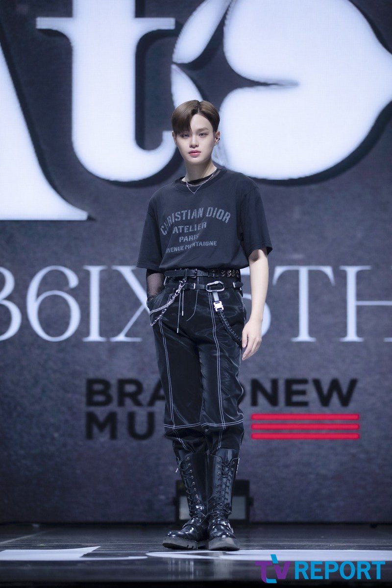AB6IXFRANCE's tweet photo. | 18.05.22 📸 | #AB6IX #COMEBACK 

Comeback showcase de SAVIOR 🖤

▶️ DAEHWI 

© Naver
_____ 
🇫🇷 @/AB6IXFRANCE https://t.co/km4NX3T2dZ