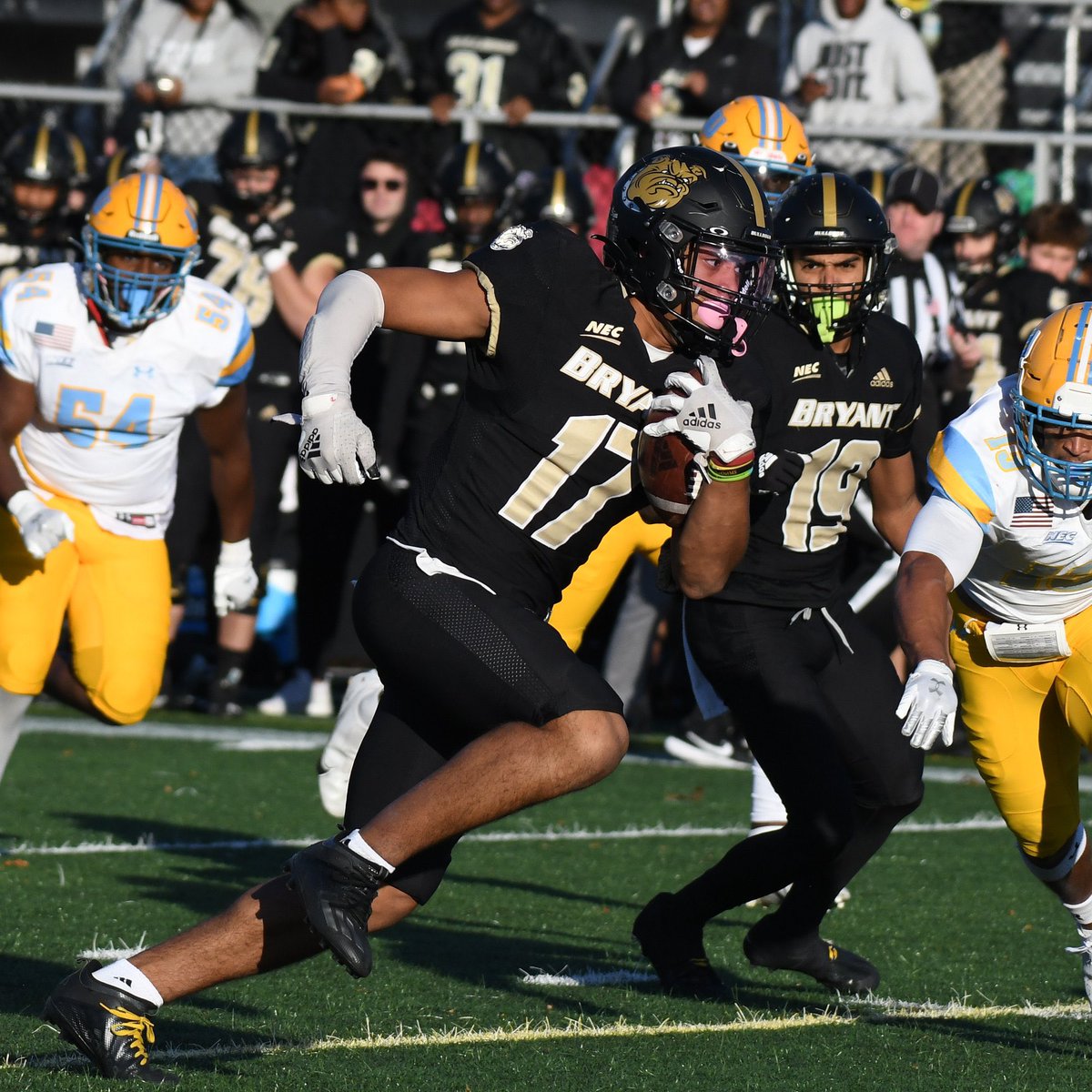 Blessed to say I’ve received my 6th division one offer from <a href="/BryantUFootball/">Bryant Football</a> thank you coach <a href="/CoachKG5/">Ken Goodwin</a> for the opportunity #AGTG                               @FightMA247 @RivalsFriedman