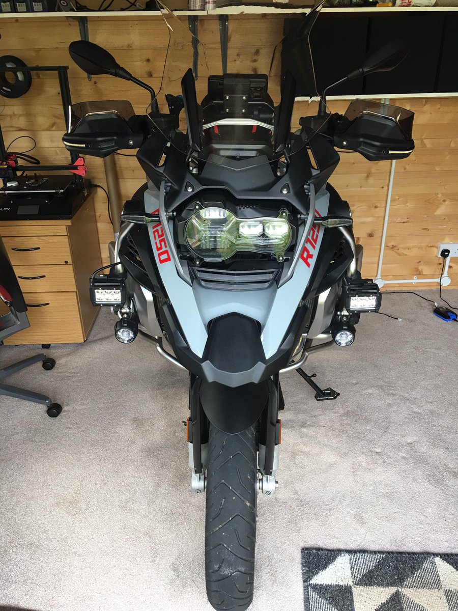 theSkyLabSTEM's tweet image. Gertrude picking up some flies. Summer must be on its way..,