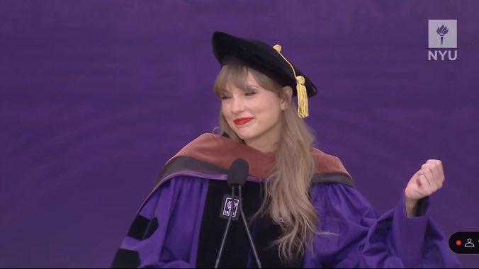 swiftdadei's tweet image. doctor, i desperately need to hear a song with a catchy hook and an intensely cathartic bridge section 🫣

DR. TAYLOR SWIFT, EVERYONE!
#22GraduatesVersion