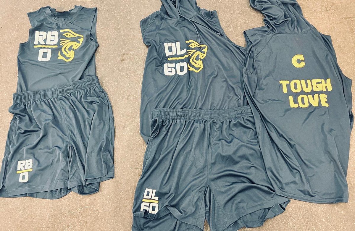 CheltenhamPant1's tweet photo. Gear is ready for the Cheltenham HS College Showcase this Friday at 7am..
All colleges please DM for more information. 
Come see some of the best HS players in the country. 
#PhillyFootball
#ShowcaseWeek
#TogetherWeWill🐾🐾 https://t.co/IrNEbwSWTi