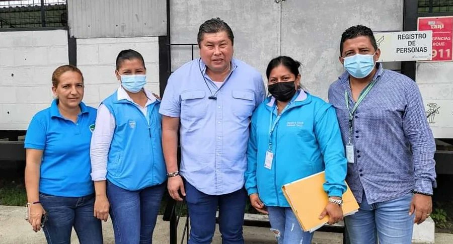 AlfredoChangEc's tweet photo. Visité el #CDI Acuarela donde brindamos atención integral gratuito a 45 niños y niñas en su primer ciclo de vida, servicio brindado bajo un convenio que mantemos con el MIES.

🤝Nuestro compromiso con quiénes son el futuro de Palenque en este regreso a clases presenciales. https://t.co/RwXcU7eHFK