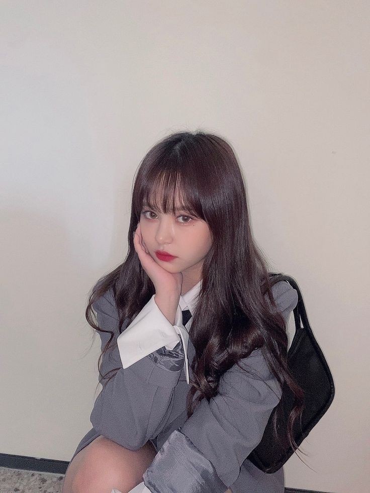 jiwonda's tweet photo. these pictures feel very personal to me
#EURapGoddess #HAPPY_EU_DAY #EspeciallyEUDay #EVERGLOW #에버글로우 #이유 #EU @EVERGLOW_TWT https://t.co/5iOsTvtBYR