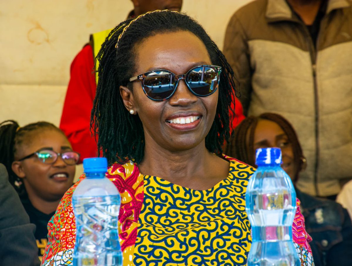 UDAPartyKe's tweet image. In whose hands are Mt Kenya people safe..?

Retweet 🔄 - Hon. Martha Karua.

Like ❤️ - Rigathi Gachagua.