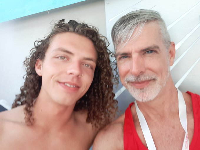 Hanging with @jackvalorxxx by the pool at ##xbizmiami 
?? https://t.co/J2M0Bx0JtU